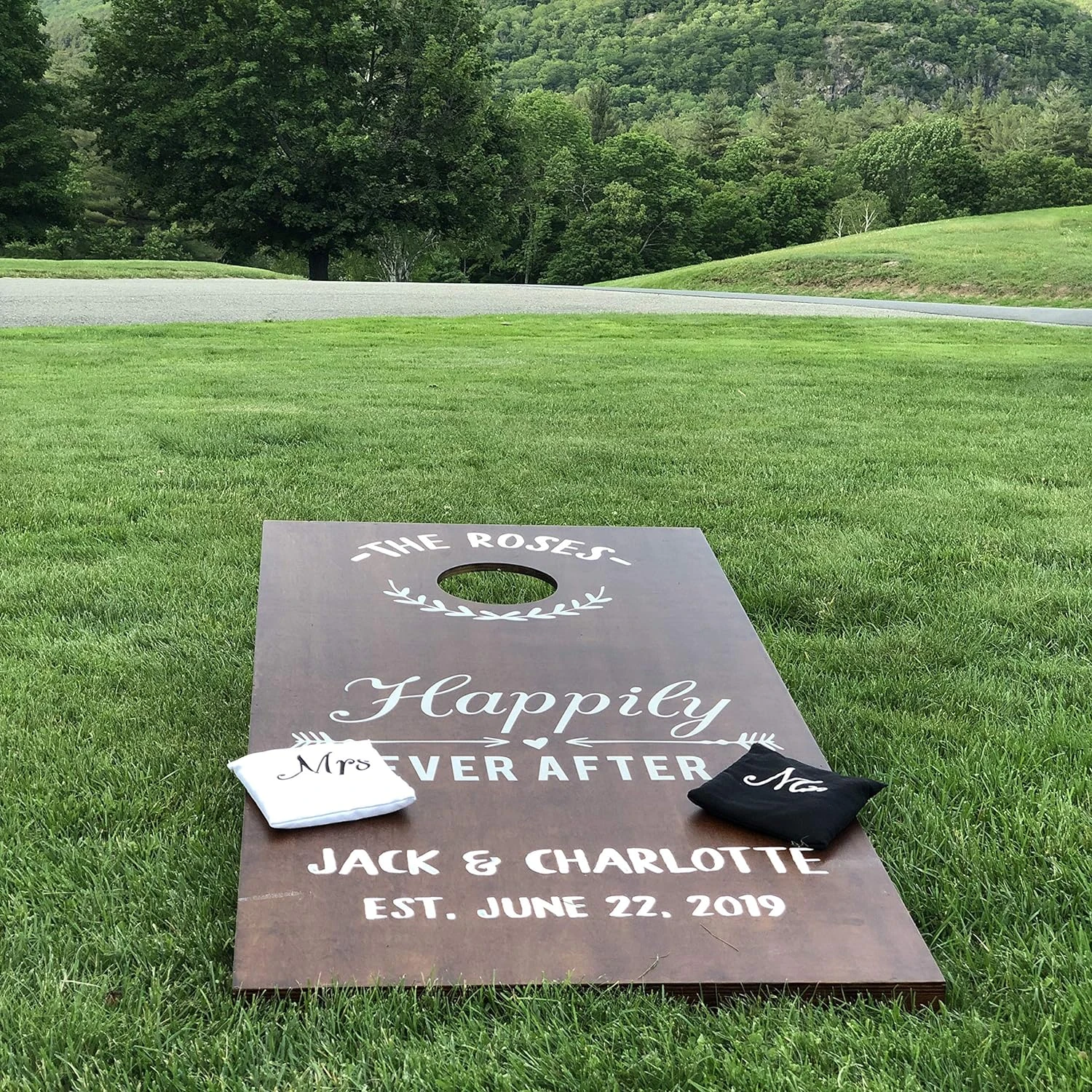 GoSports Wedding Theme Cornhole Bag Set - Includes 4 Black Mr Bags And 4 White Mrs Bags - Image 5